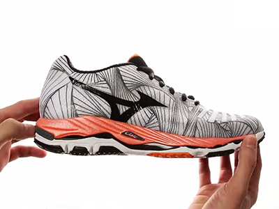 Mizuno Wave Paradox J1GC144010